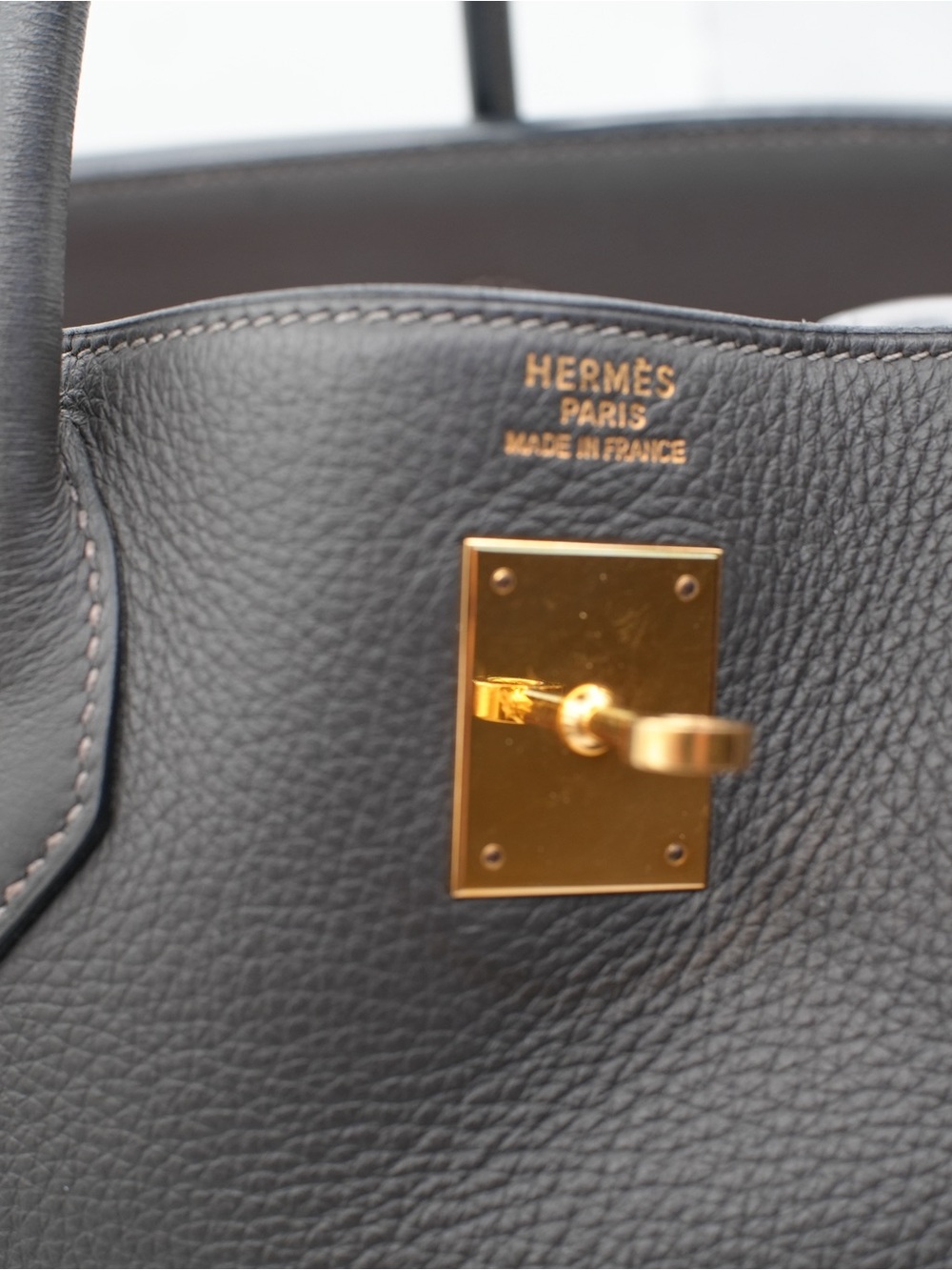 Hermes Birkin 40 in Clemence with Gold Hardware. Graphite Taurillon color. - Picture 9 of 13